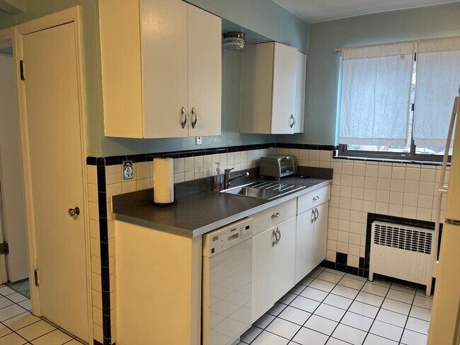 Foto del edificio - 464 Grand Ave