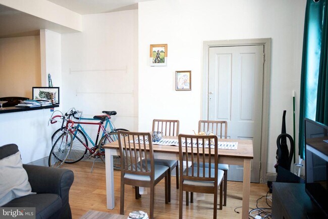 Foto del edificio - 2628 Poplar St