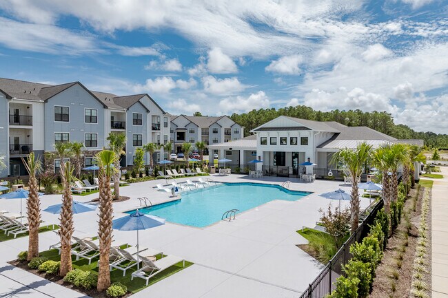 Building Photo - Hawthorne at Holly Ridge