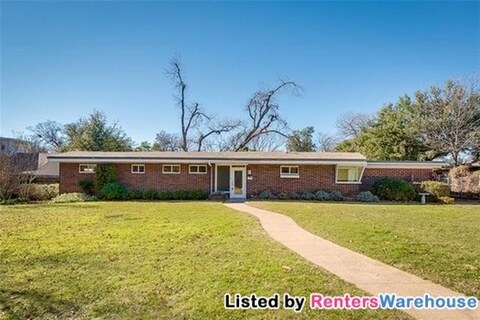Primary Photo - 11023 Pinocchio Dr