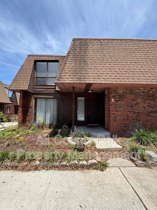 Building Photo - 1836 N Crystal Lake Dr