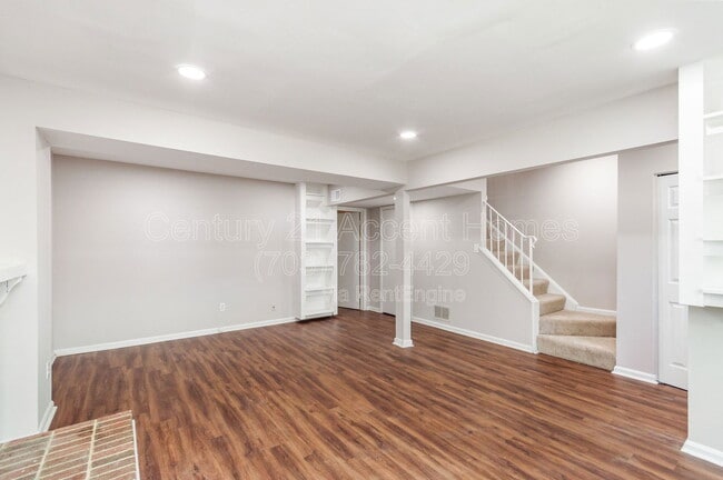 Building Photo - 6613 Deer Gap Ct