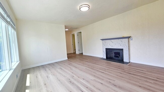 Foto del edificio - 3 Bed 1.25 Bath Single Family Home in Renton