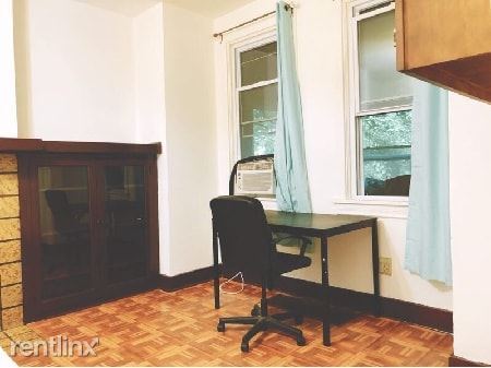 Building Photo - 5 br, 2 bath House - 1045 Fleming Ave