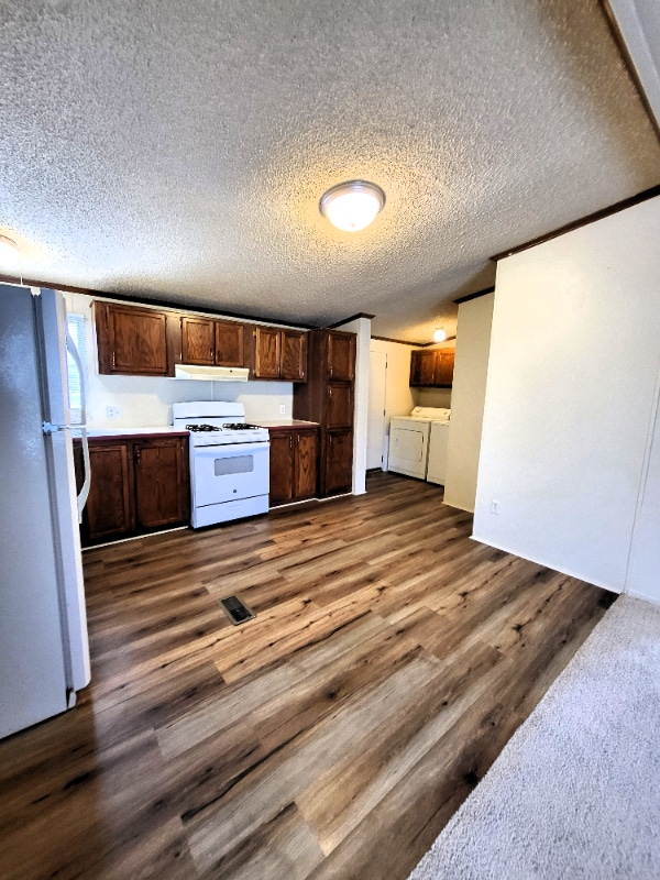 Building Photo - 2500 Mann Rd