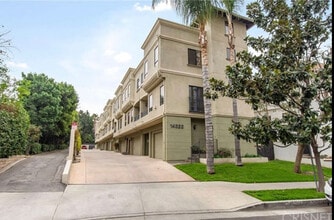 Building Photo - 14322 Dickens St