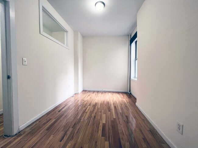Foto del edificio - 412 W 129th St