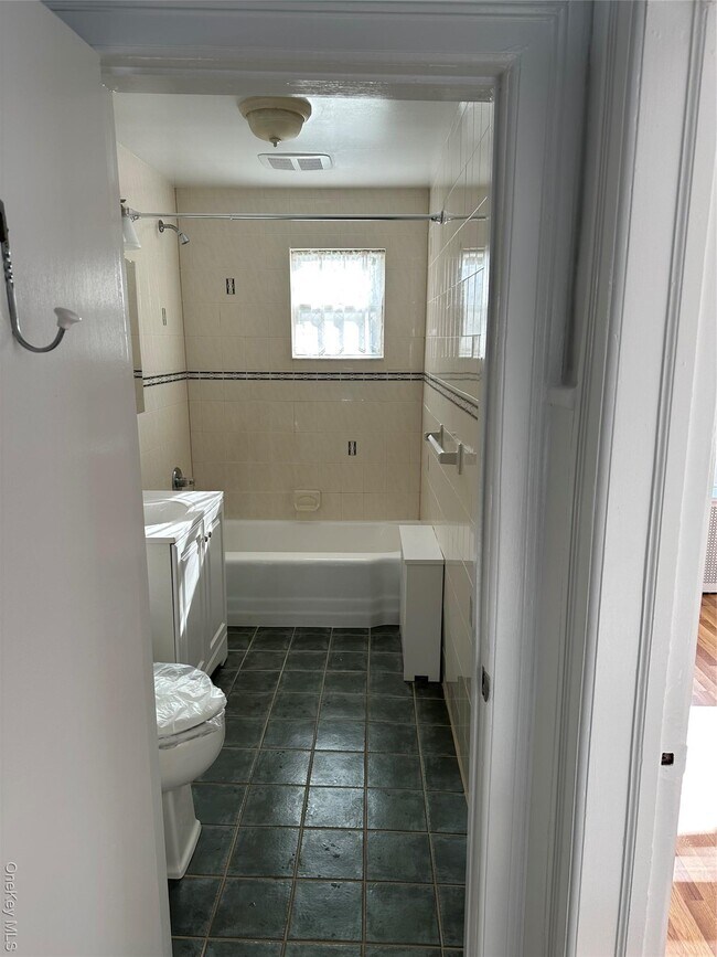 Foto del edificio - 68 Lake Ave