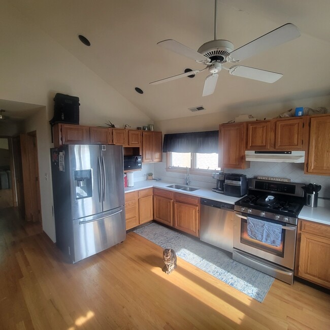 Building Photo - 5727 N Mango Ave