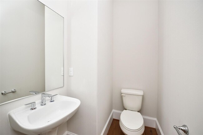 Foto del edificio - 706 Cage St