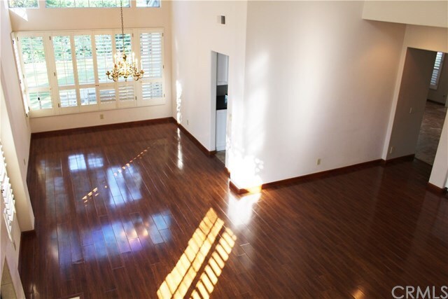 Building Photo - 61 Summitcrest