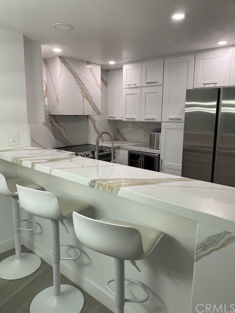 Foto del edificio - 700 E Ocean Blvd