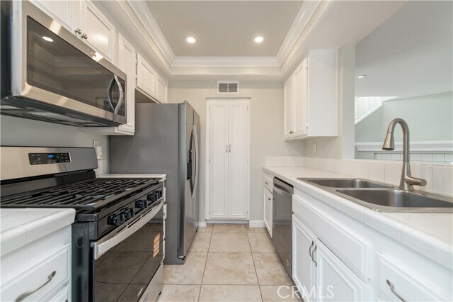 Foto del edificio - 76 Christamon S