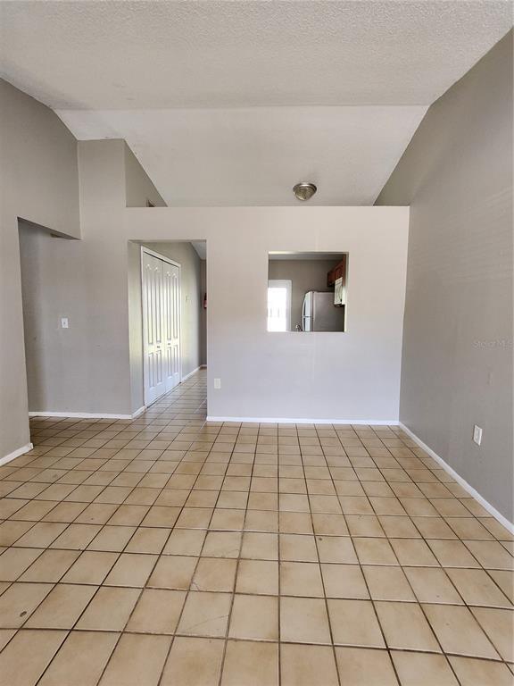 Building Photo - 2732 Coral Reef Dr