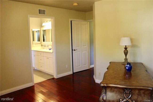 Building Photo - 5 br, 5 bath House - 5928 Vista de la Luz