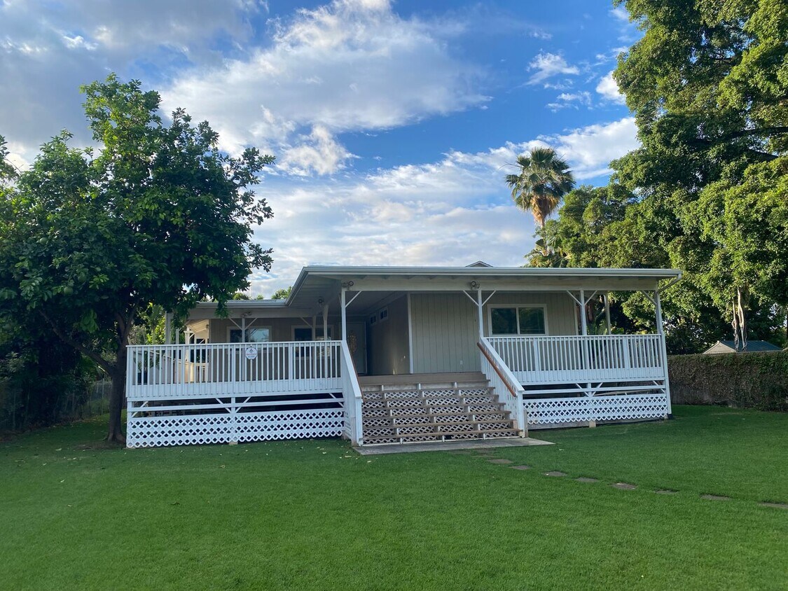 Primary Photo - Three Bedroom, Two Bath Home near Aki's Beach