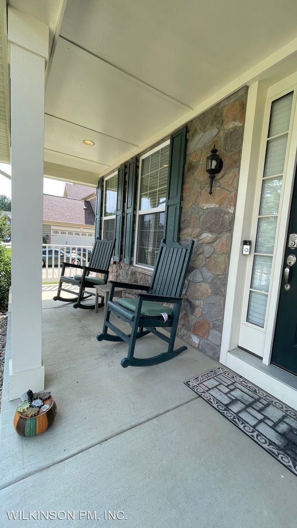 Foto del edificio - 5 br, 4.5 bath House - 5506 Spring Bluff Ct.