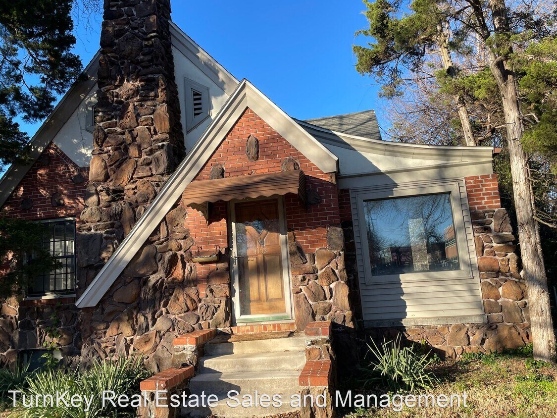 Foto principal - 4 br, 2 bath House - 1133 E Sunshine