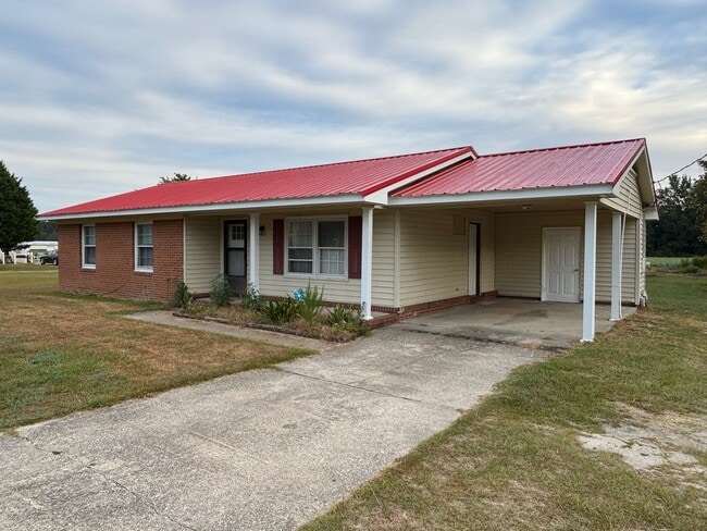 Foto del edificio - 5913 McDonald Rd