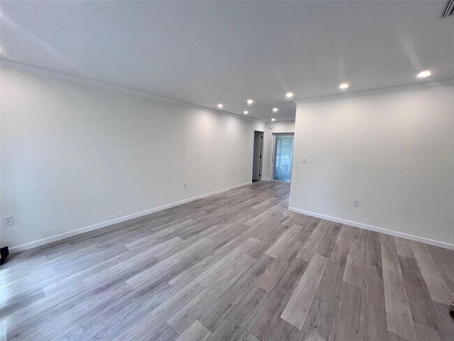 Foto del edificio - 3419 Van Nuys Loop