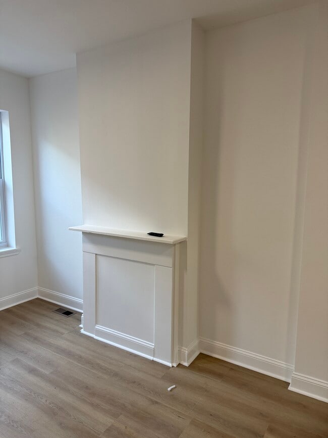 Foto del edificio - 2431 N Bancroft St