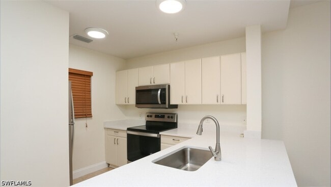 Building Photo - 4455 Botanical Pl Cir