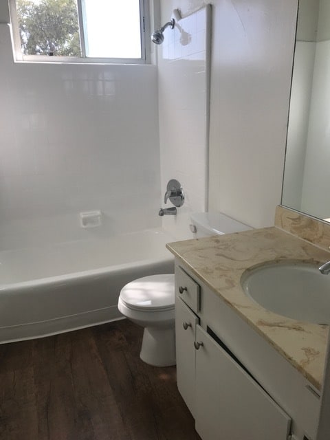 Building Photo - 7900 Reseda Blvd