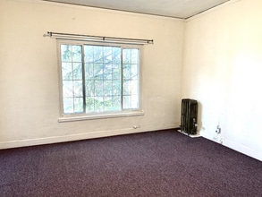 Building Photo - 2818 Telegraph Ave