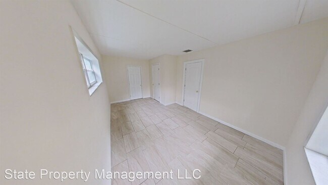 Building Photo - 2 br, 1 bath House - 2206 Avenue N.