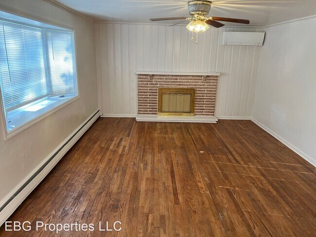 Foto del edificio - 3 br, 2.5 bath House - 562 Foltz Dr