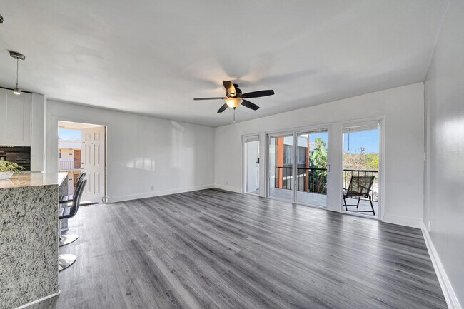 Foto del edificio - 516 Osprey Dr