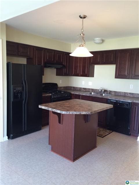 Building Photo - 1073 Sparrow Way