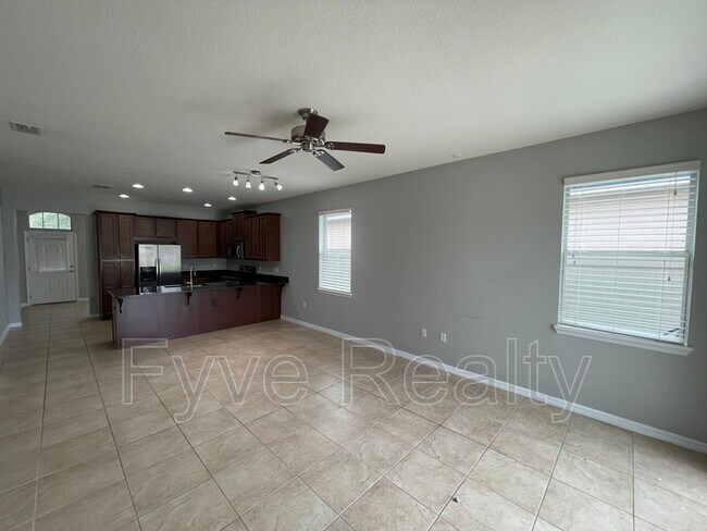 Building Photo - 7343 Azalea Cove Cir
