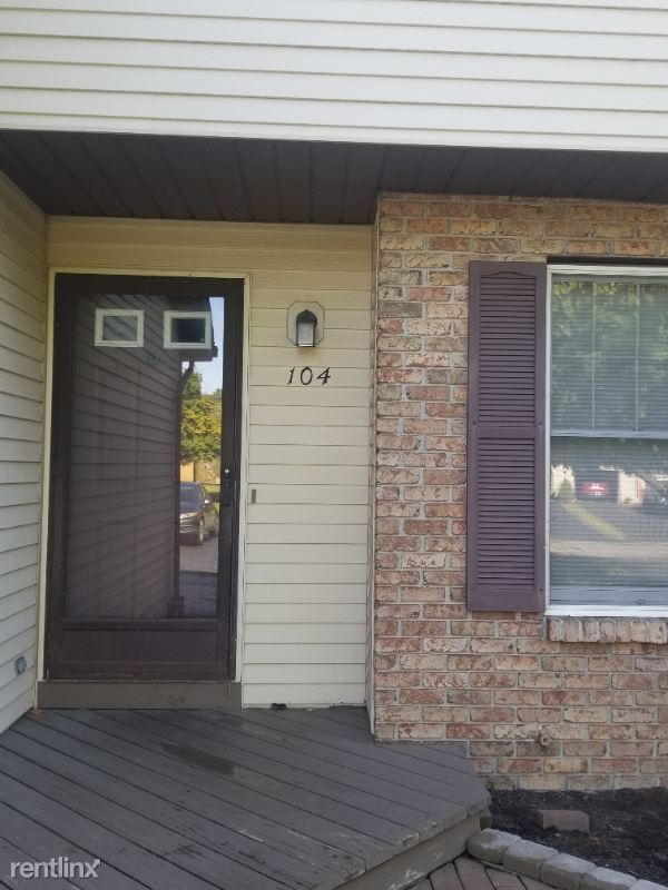 Building Photo - 3 br, 1.5 bath Condo - 104 Diamond Way