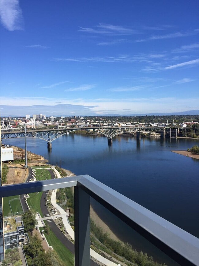 Building Photo - 841 S Gaines St