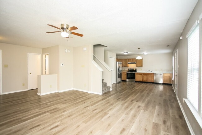 Building Photo - 2023 Orchid Bloom Dr