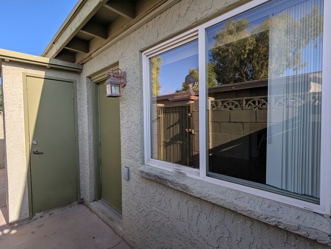 Foto del edificio - 1420 N Evergreen St