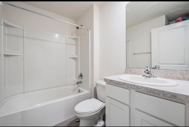 Building Photo - 8465 Bower Bass Cir