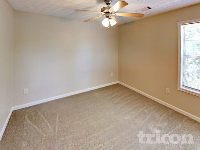 Foto del edificio - 1047 Wedgewood Ct NE