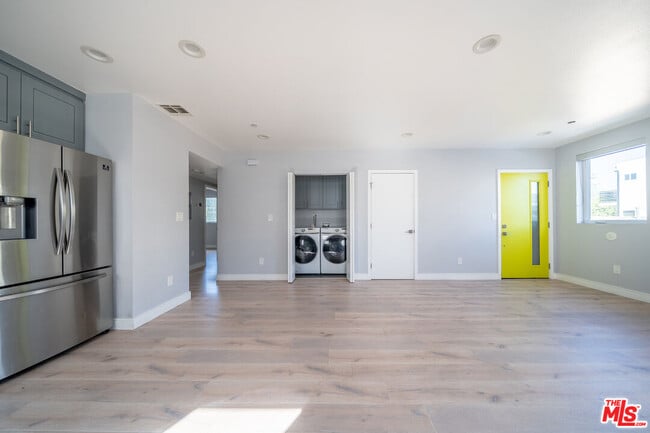 Foto del edificio - 11318 Miranda St