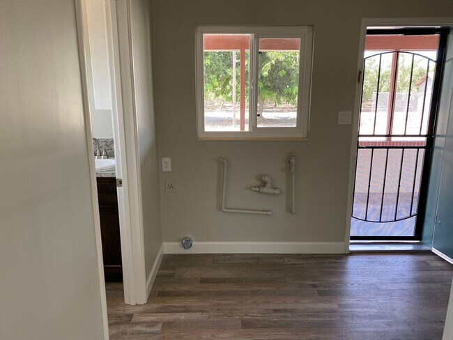 Foto del edificio - A Welcoming 3-Bedroom with Outdoor Room to Breathe