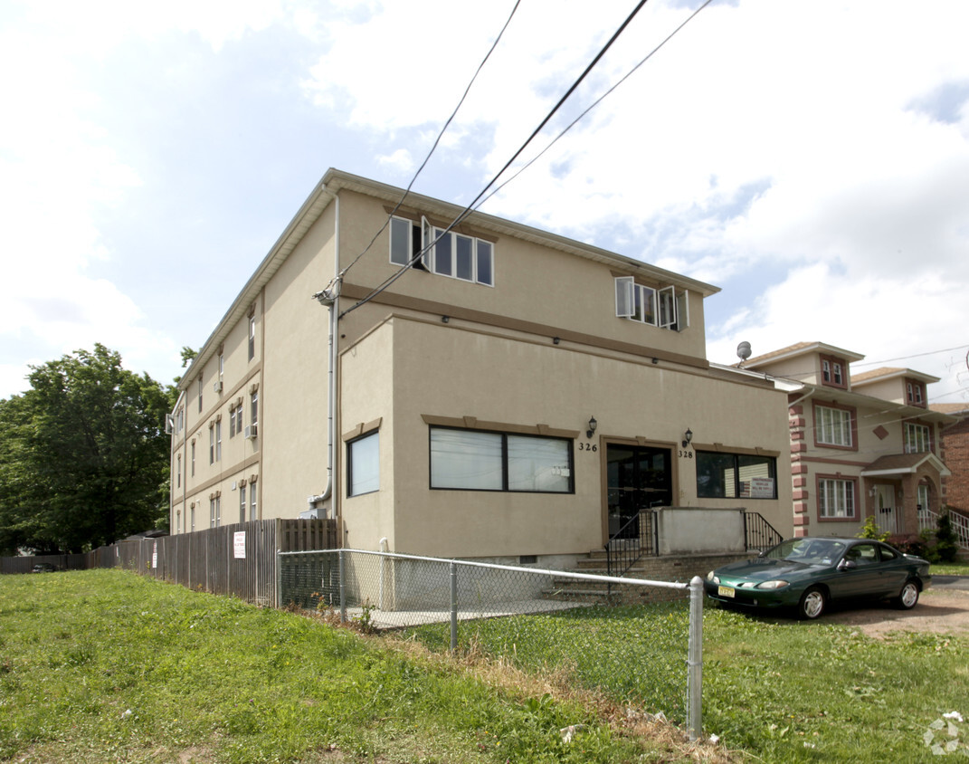 Building Photo - 326-328 Rahway Ave