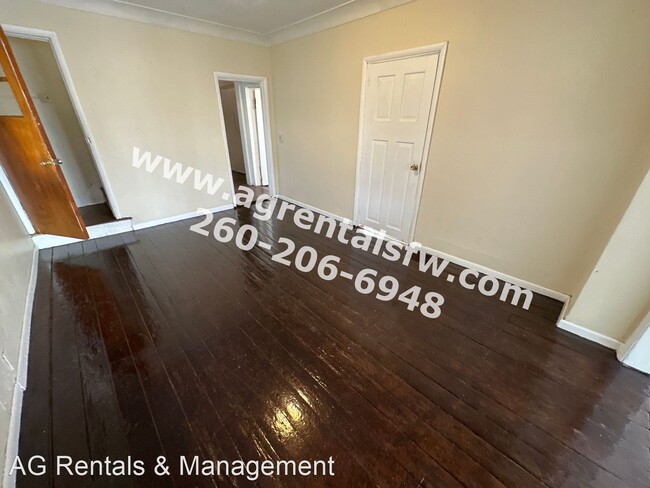 Building Photo - 3 br, 2 bath House - 820 E Lewis St