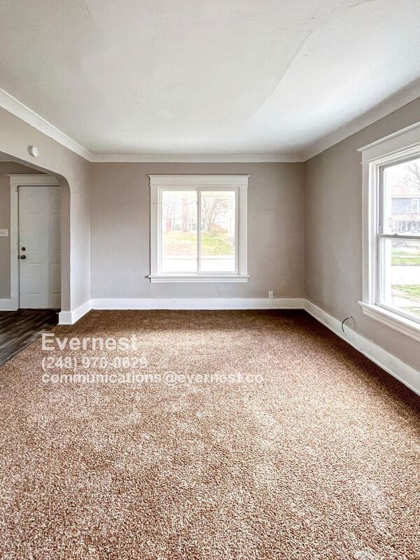 Foto del edificio - 1038 Prouty Ave