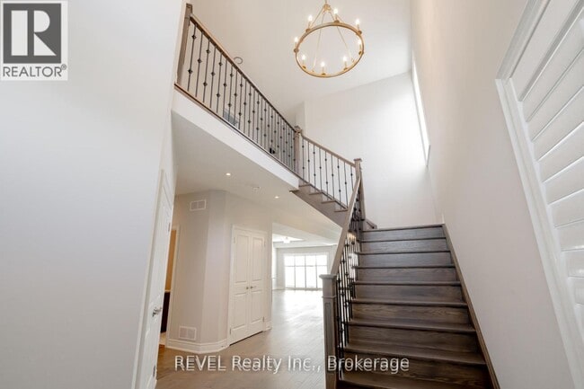 Building Photo - 202 Viger Dr