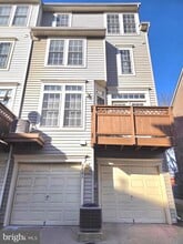 Building Photo - 8183 Skelton Cir