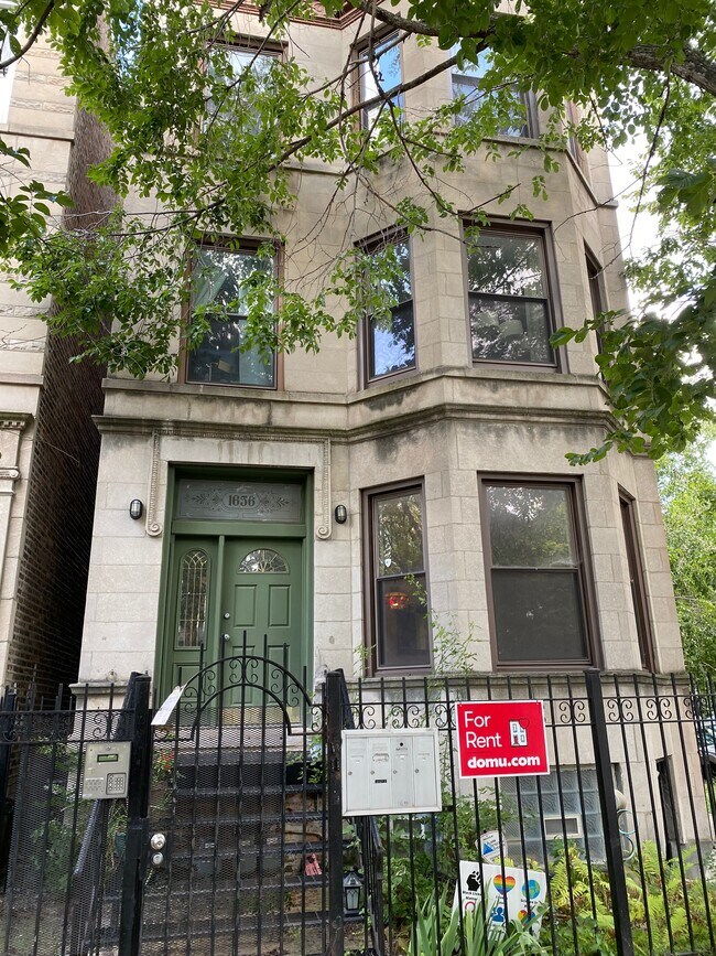 Foto del edificio - 1656 N Talman Ave