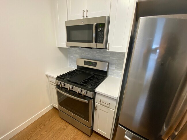 Building Photo - 75-25 153rd St