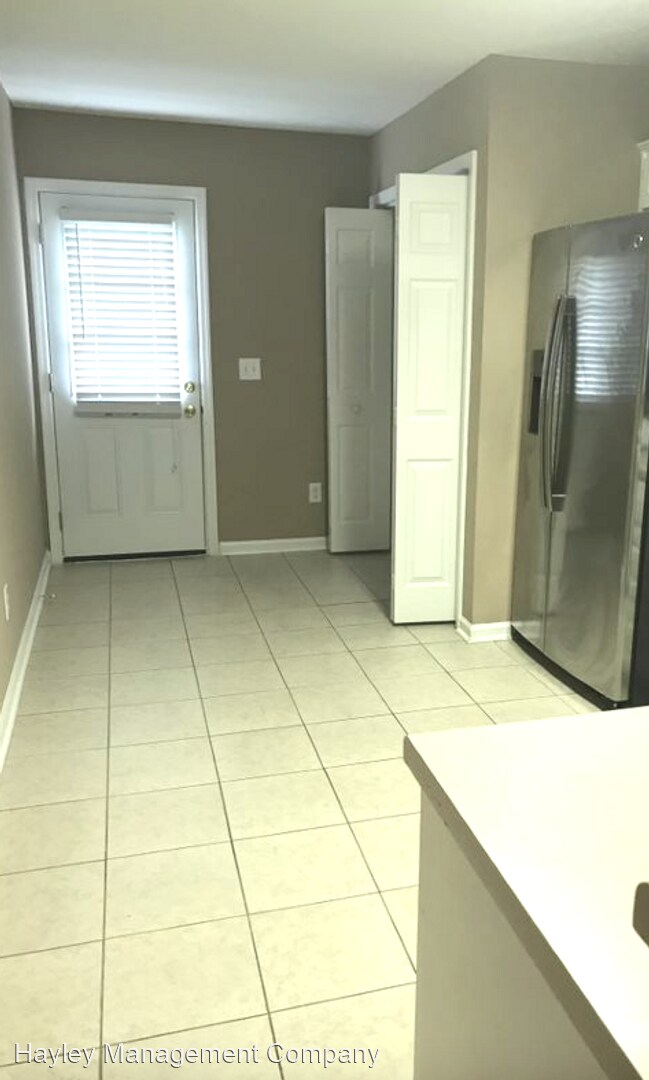 Building Photo - 3 br, 3 bath House - 1950 Panda Court