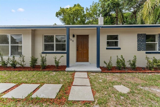 Foto del edificio - 1218 Crescent St